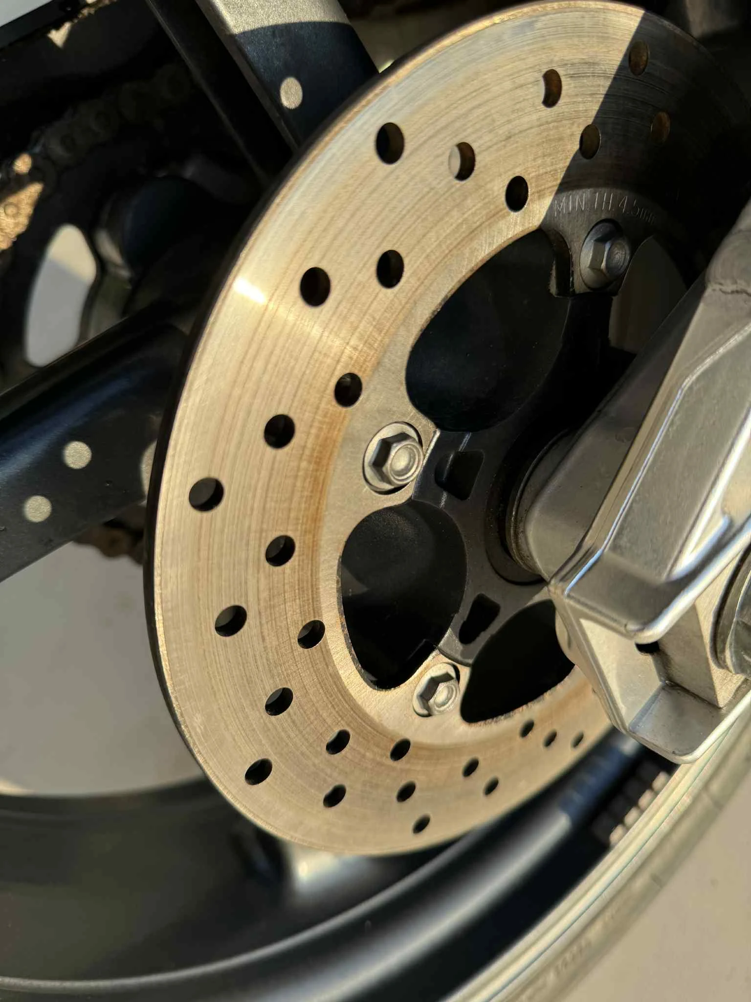 Aprilia RSV4 RSV-R 1000 | Mobile.bg   11