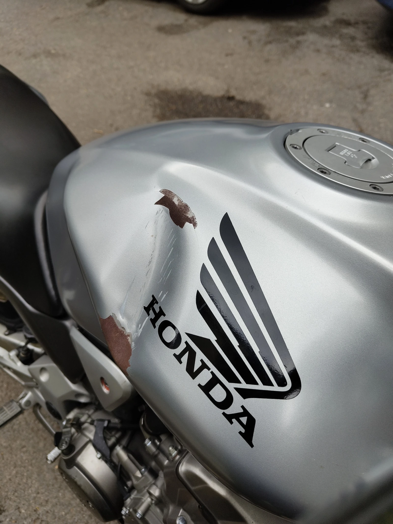 Honda Hornet 919i, снимка 8 - Мотоциклети и мототехника - 56347774