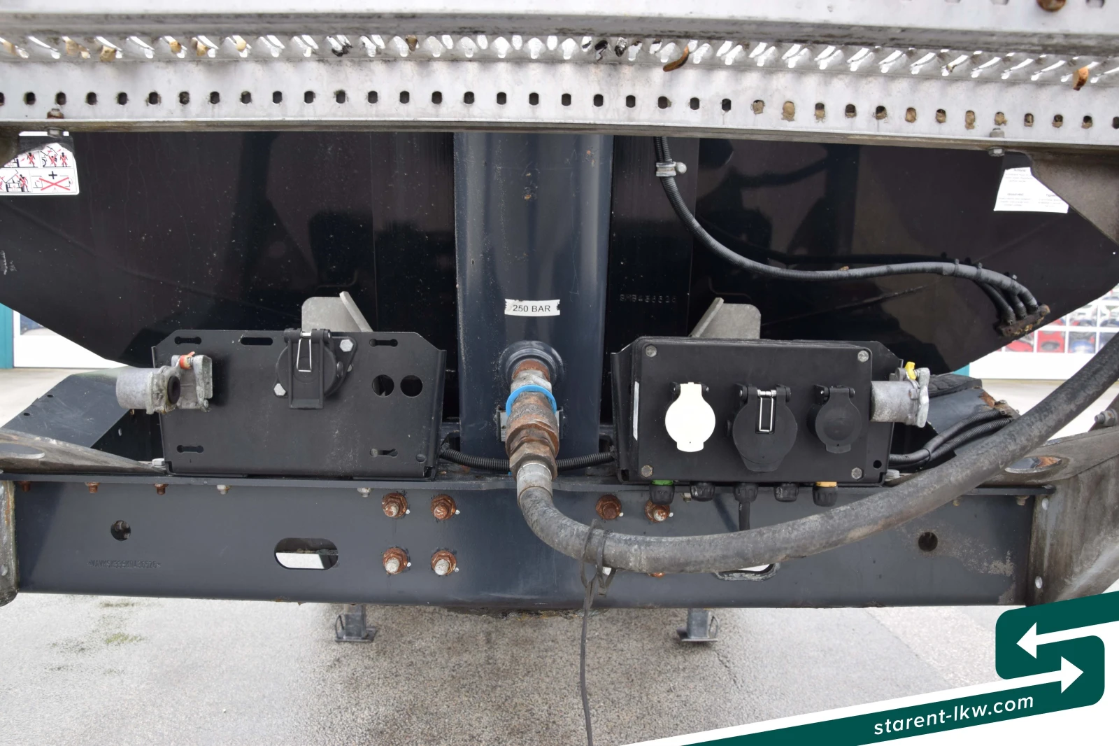 Полуремарке Schwarzmuller TR26178, снимка 11 - Ремаркета - 54765915