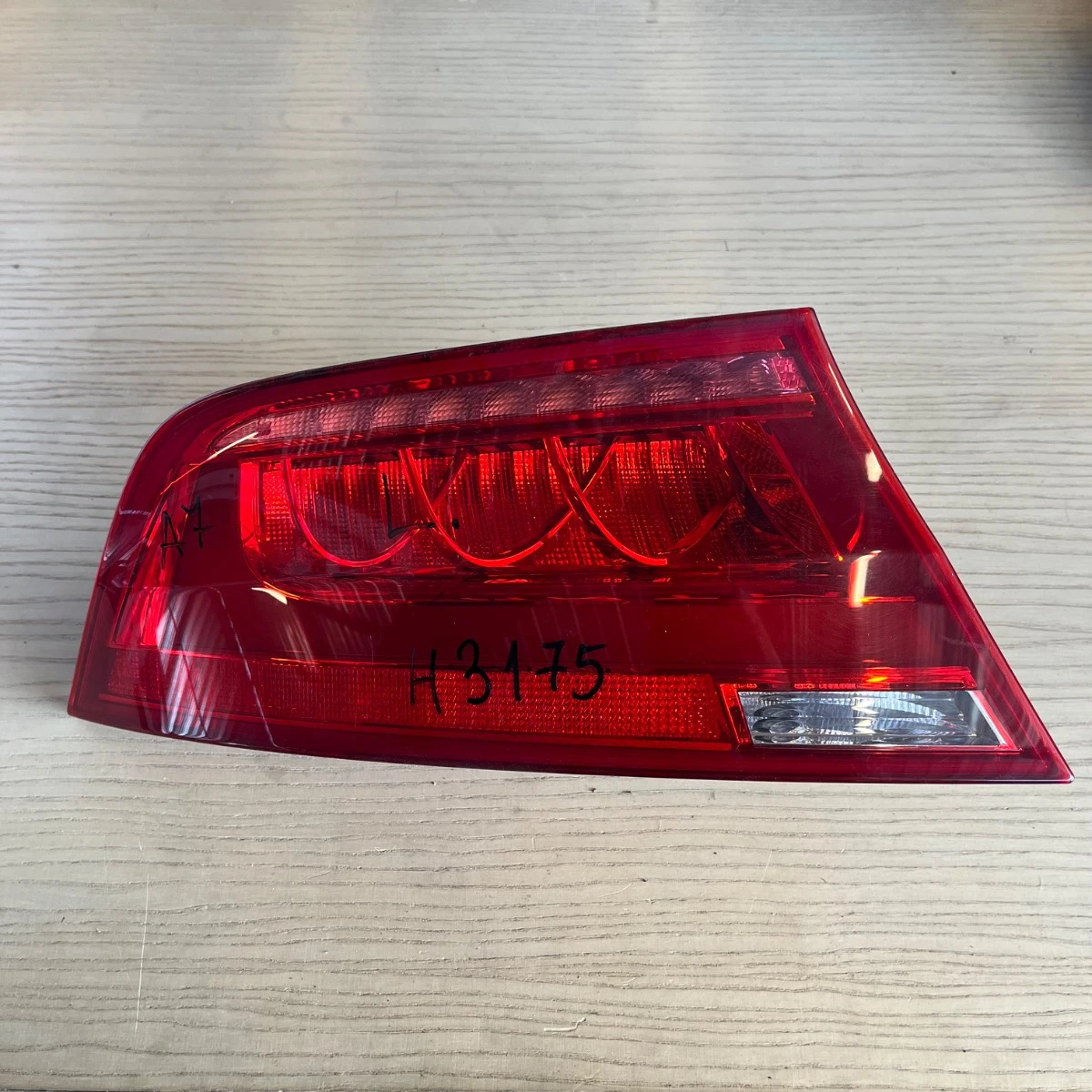 Ляв заден външен стоп за Audi A7 4G8945095-3175