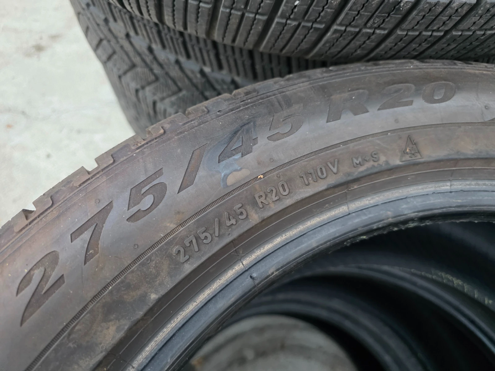 Гуми Зимни 275/45R20, снимка 7 - Гуми и джанти - 56661509