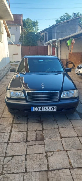 Mercedes-Benz C 200, снимка 3