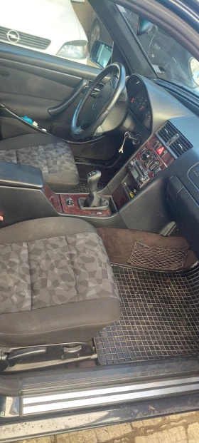 Mercedes-Benz C 200, снимка 7