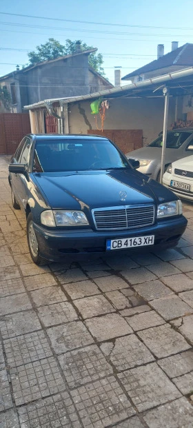 Mercedes-Benz C 200, снимка 2