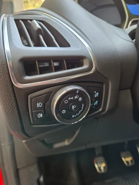 Ford Focus ST 2.0, снимка 10