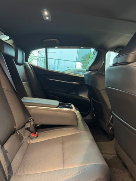 Toyota Camry Luxury - 48411 € / 94683.69 лв. - 34702227 14