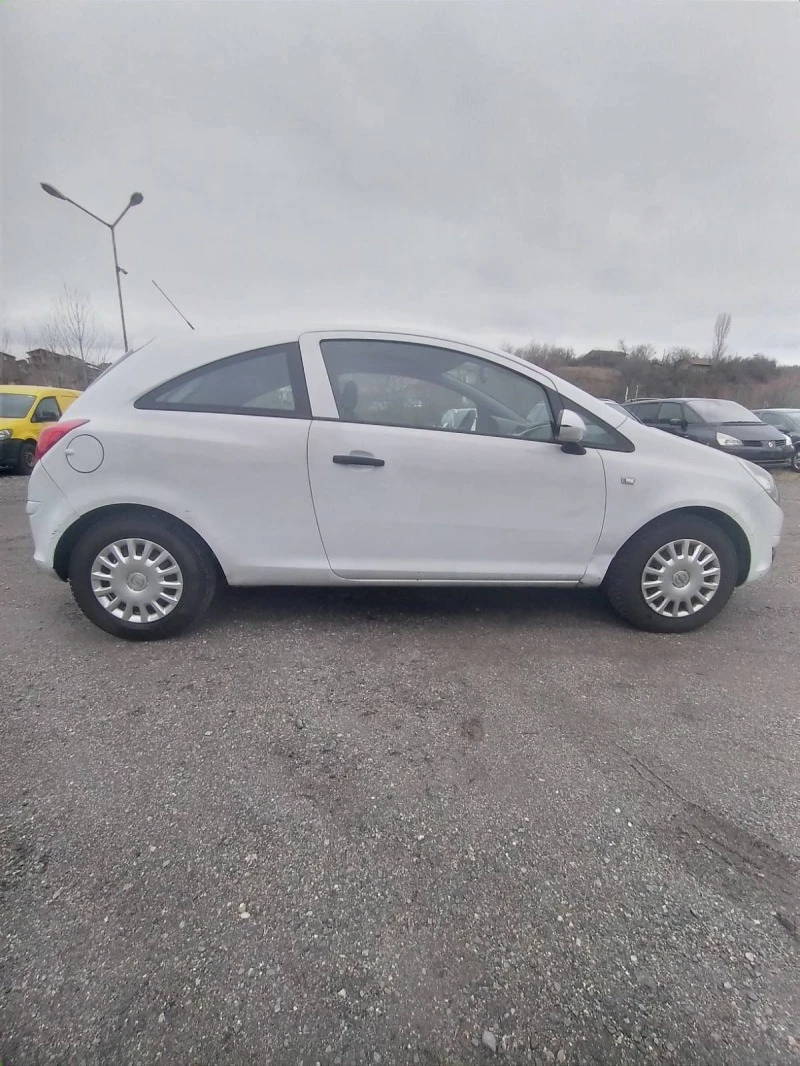 Opel Corsa 1.3CDTI-КЛИМАТИК, снимка 4 - Автомобили и джипове - 47449400