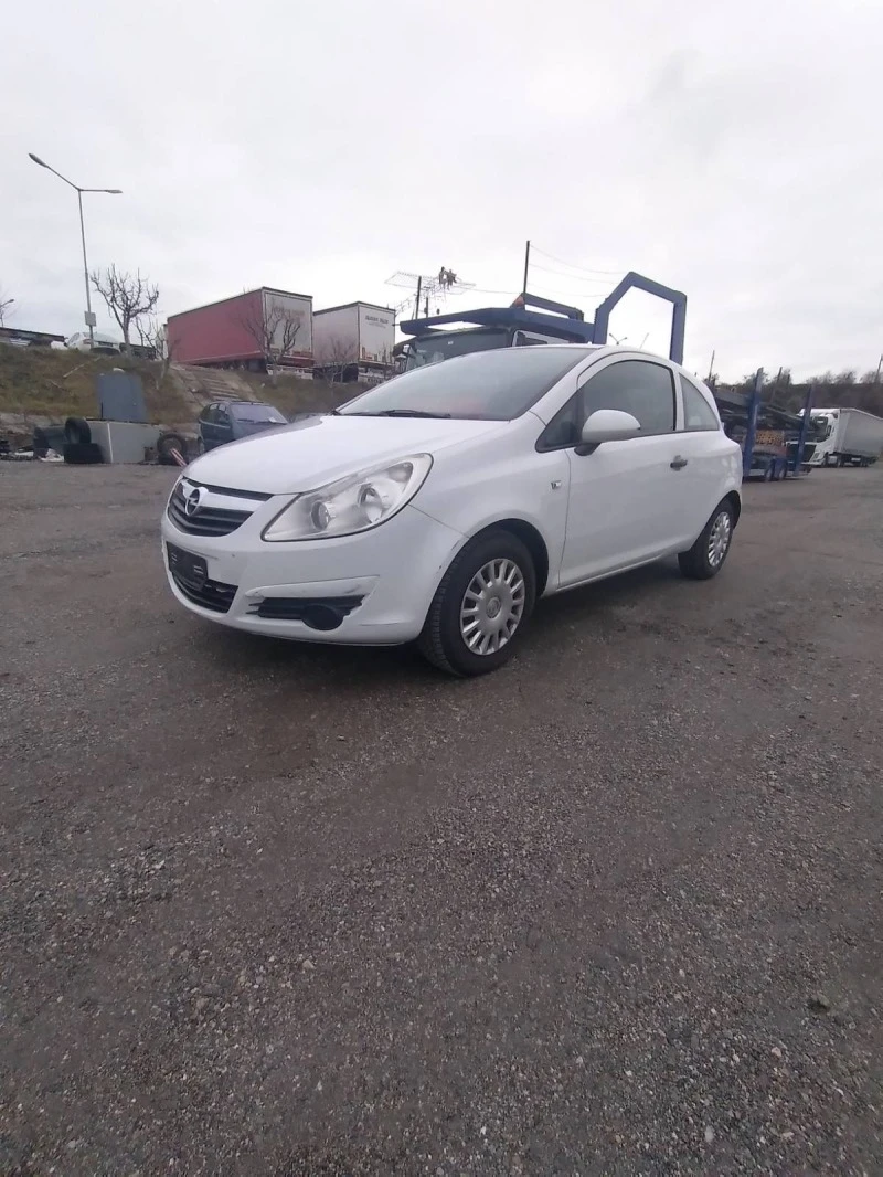 Opel Corsa 1.3CDTI-КЛИМАТИК, снимка 2 - Автомобили и джипове - 47449400