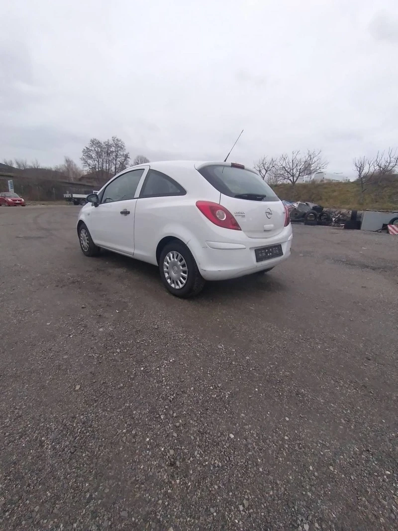 Opel Corsa 1.3CDTI-КЛИМАТИК, снимка 5 - Автомобили и джипове - 47449400