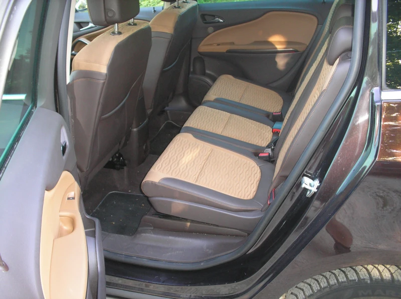 Opel Zafira 1, 6 I, 150ks, снимка 7 - Автомобили и джипове - 52311774