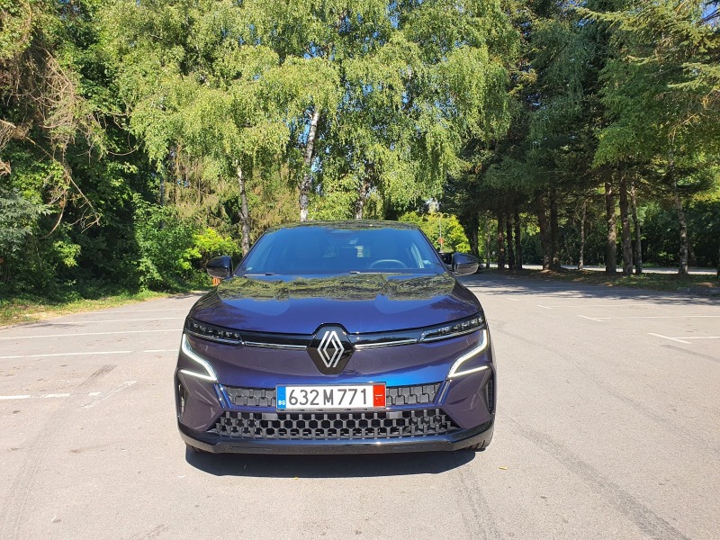 Renault Megane E - Tech 60 kWh optimum charge, снимка 4 - Автомобили и джипове - 46754093