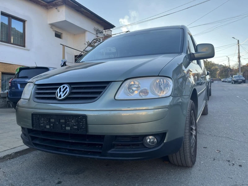 VW Caddy 1.6 бензин/газ 7 места maxi, снимка 1 - Автомобили и джипове - 47905456