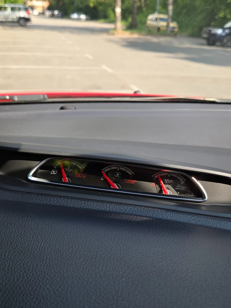 Ford Focus ST 2.0, снимка 12 - Автомобили и джипове - 52772383