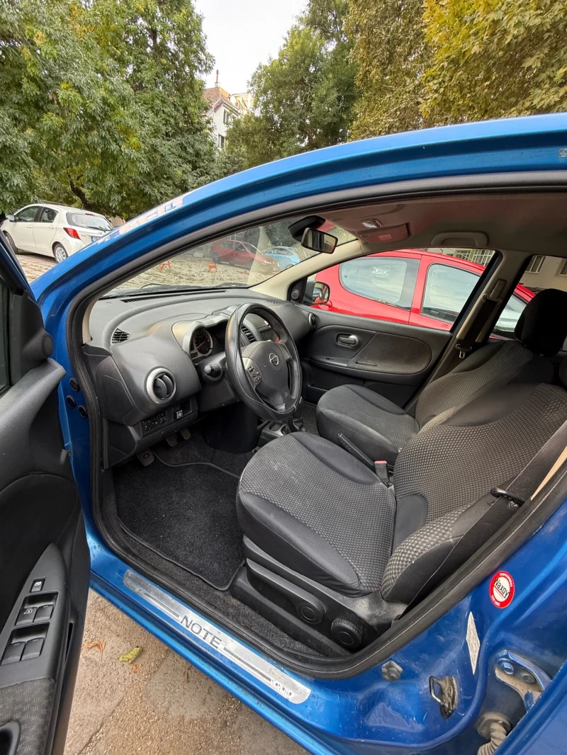 Nissan Note 1.6, снимка 8 - Автомобили и джипове - 52772367