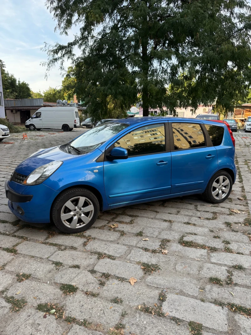 Nissan Note 1.6, снимка 2 - Автомобили и джипове - 52772367