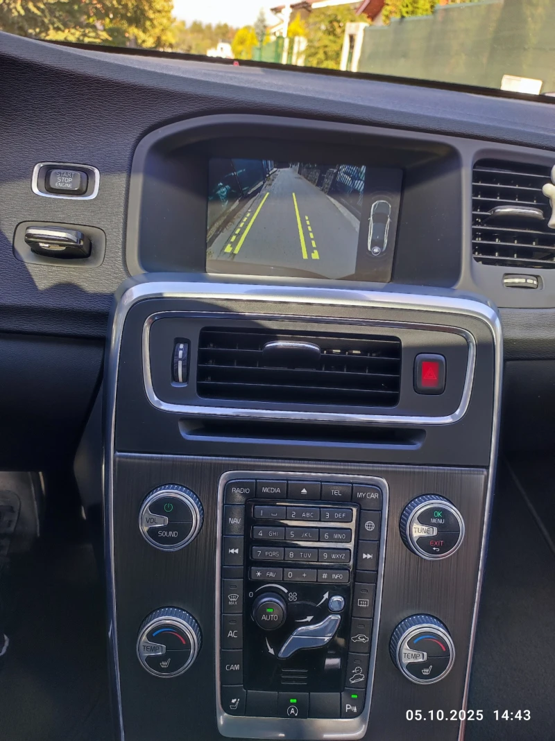 Volvo S60 Cross Country AWD, снимка 16 - Автомобили и джипове - 51954004