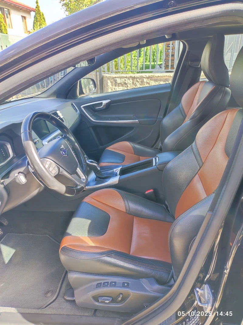 Volvo S60 Cross Country AWD, снимка 11 - Автомобили и джипове - 51954004