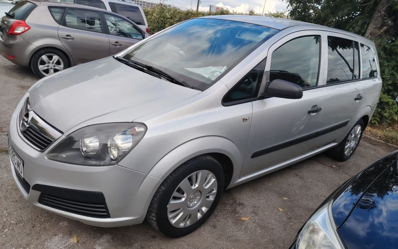Opel Zafira 1.6i/ 6+ 1 места 