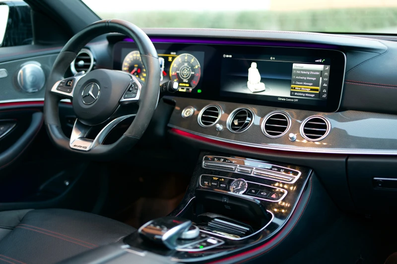 Mercedes-Benz E 43 AMG, снимка 10 - Автомобили и джипове - 52899789