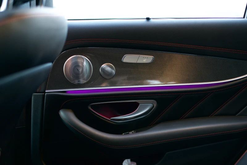 Mercedes-Benz E 43 AMG, снимка 12 - Автомобили и джипове - 52899789