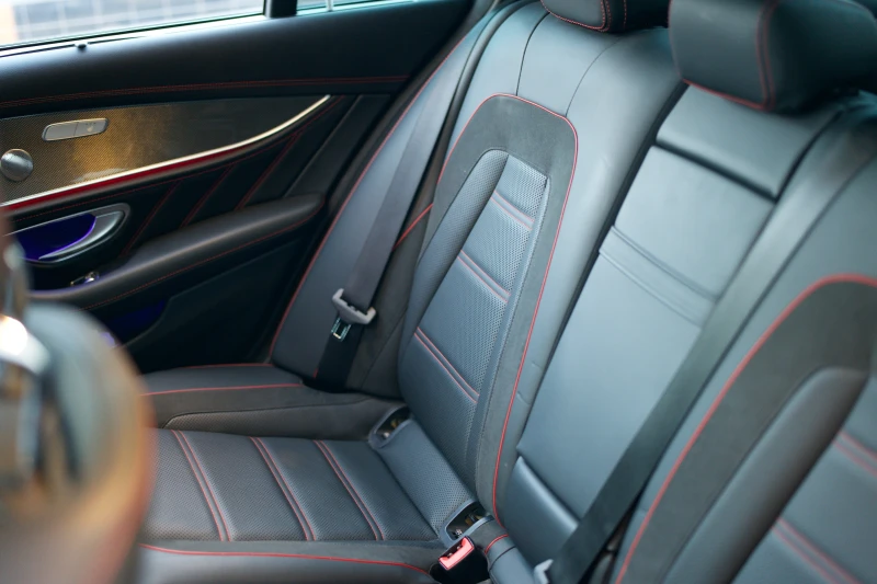 Mercedes-Benz E 43 AMG, снимка 14 - Автомобили и джипове - 52899789