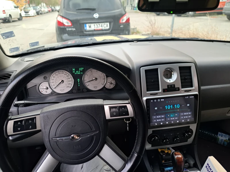 Chrysler 300c, снимка 3 - Автомобили и джипове - 52559857