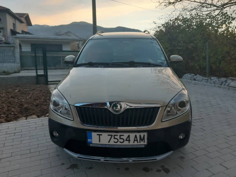 Skoda Roomster 1.6 TDI 90 K.C. SCOUT, снимка 3 - Автомобили и джипове - 52281039
