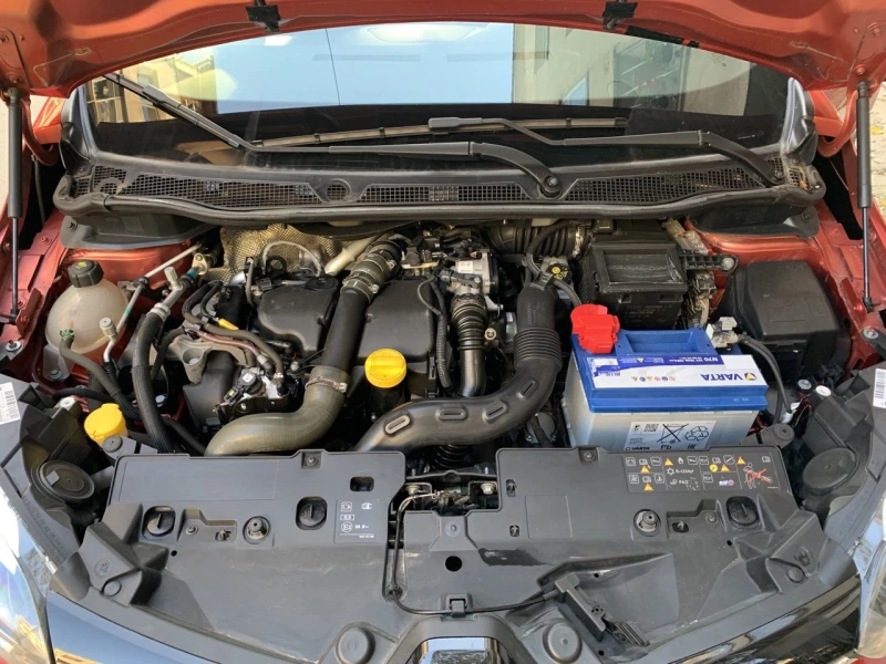 Renault Captur 1, 5 CDi, снимка 14 - Автомобили и джипове - 52446348