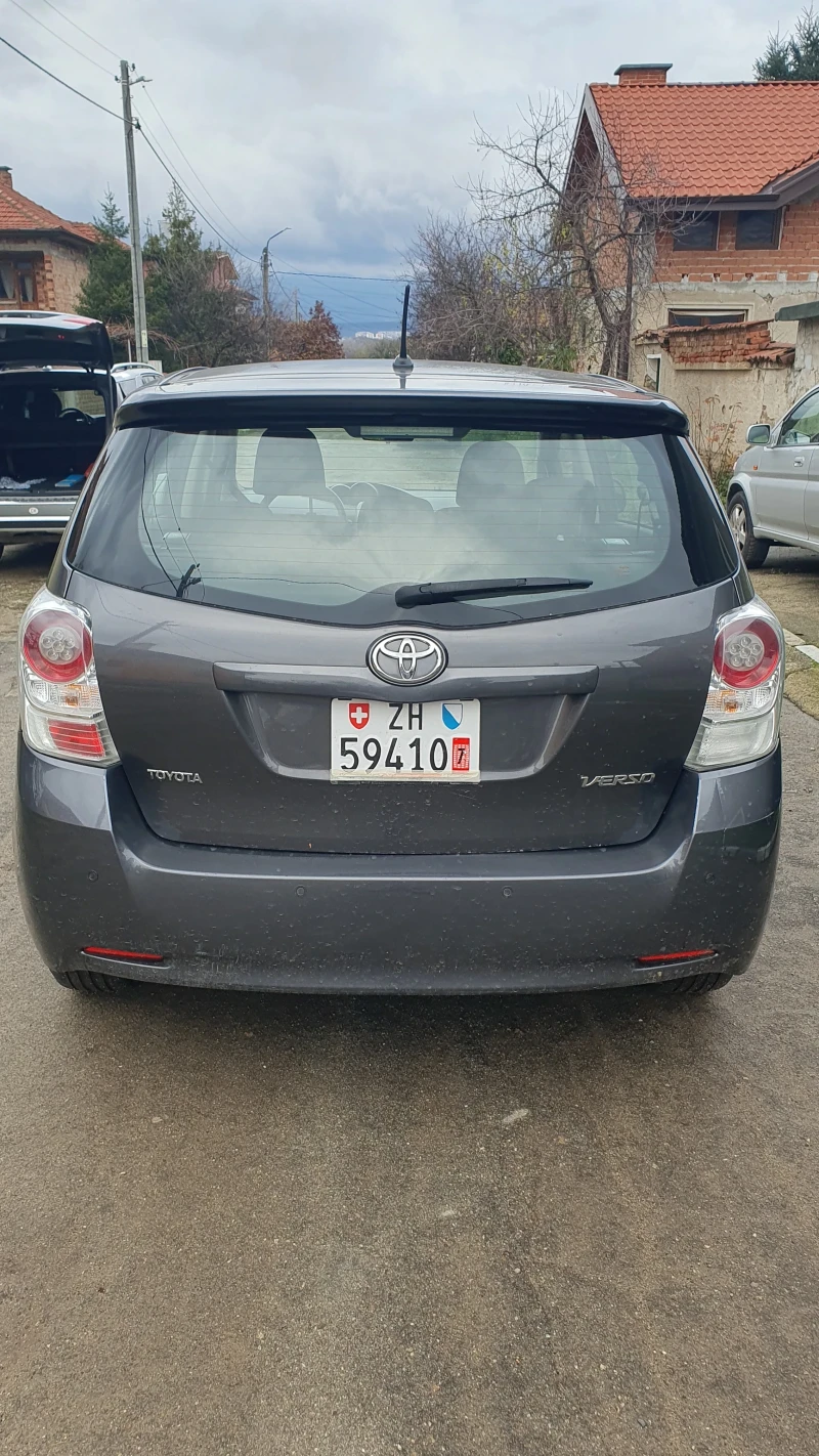 Toyota Verso, снимка 5 - Автомобили и джипове - 52575709