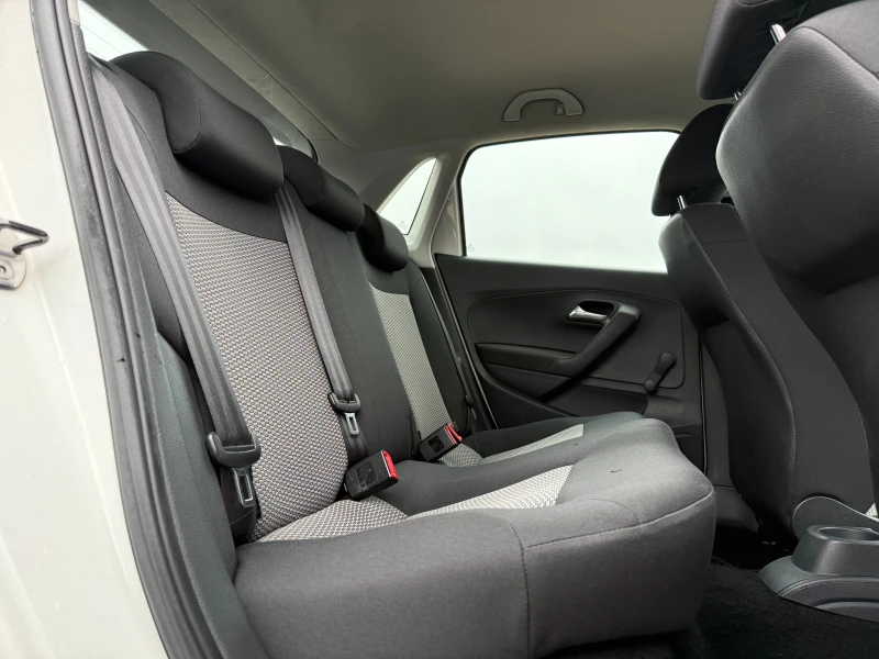 VW Polo 1.2TDI-Климатик-ел пакет-Италия, снимка 13 - Автомобили и джипове - 53312850