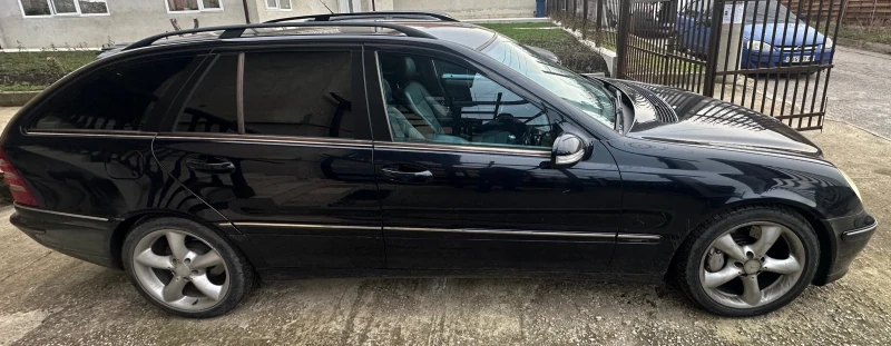 Mercedes-Benz C 220 W 203, снимка 3 - Автомобили и джипове - 53506255