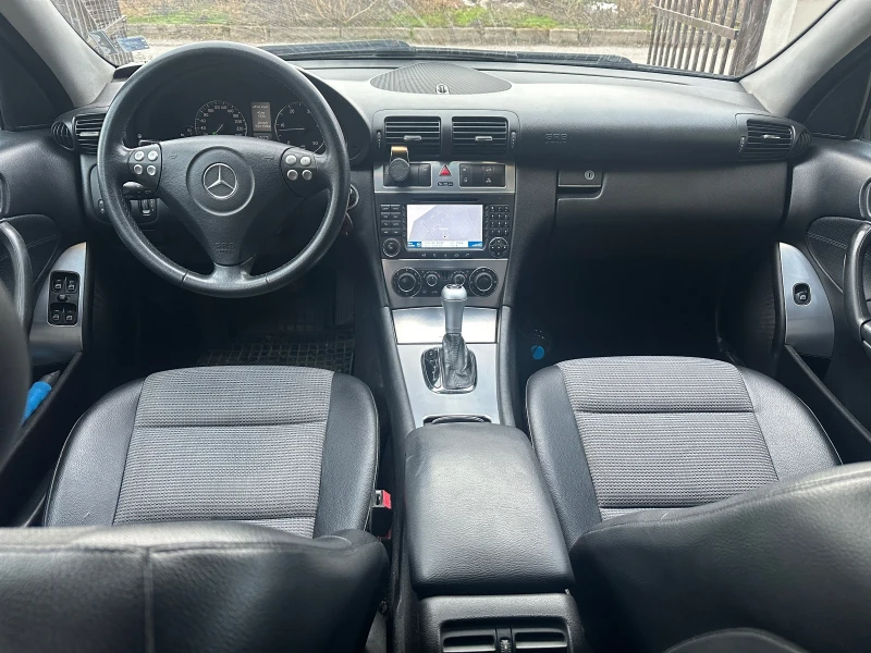 Mercedes-Benz C 220 W 203, снимка 6 - Автомобили и джипове - 53506255