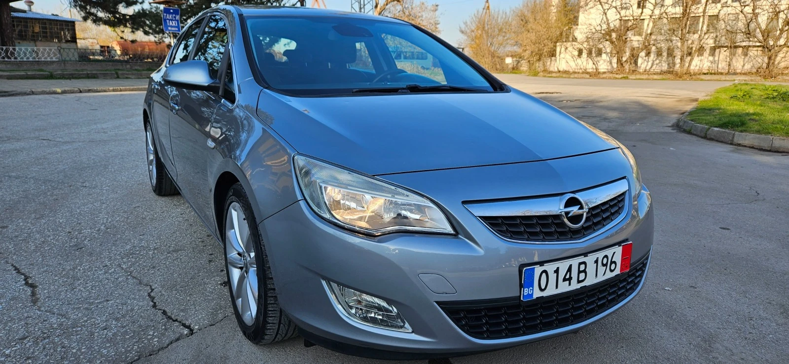 Opel Astra 1, 7CDTi-101кс* 2011г* ЕВРО 5* КОЖА* НАВИГАЦИЯ* НО - изображение 3