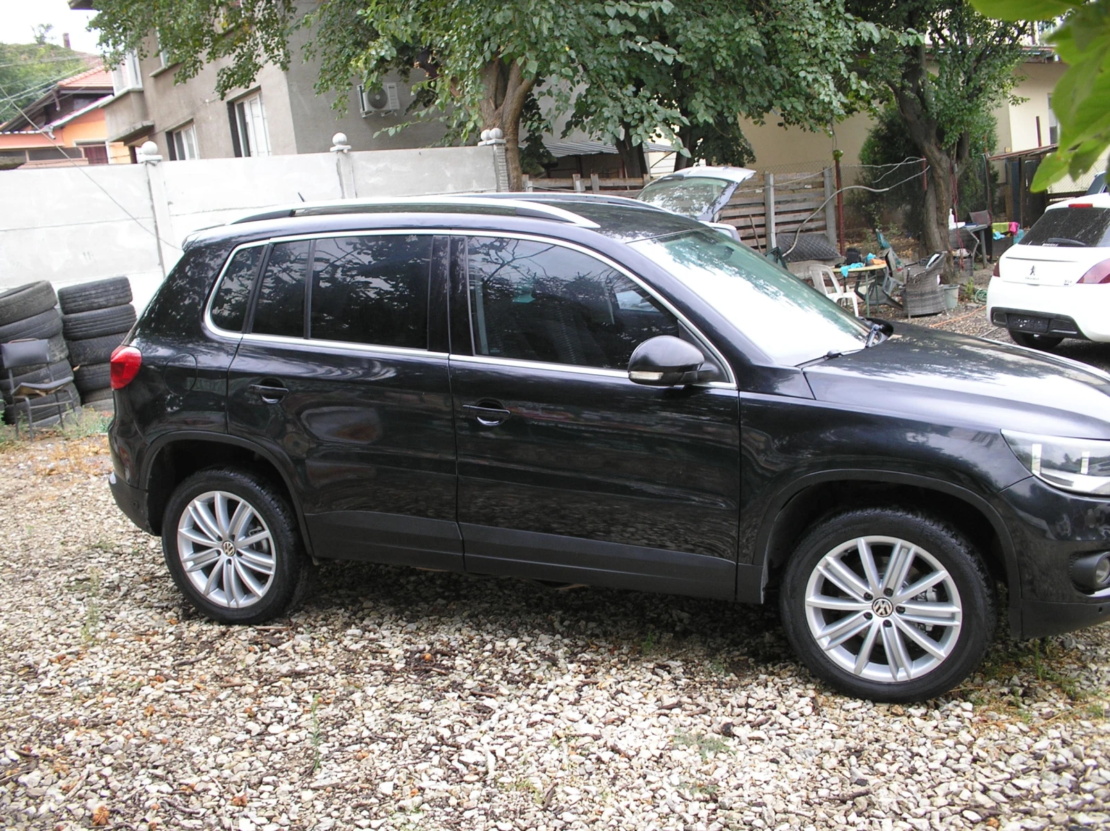 VW Tiguan 2, 0 d -4x4, снимка 6 - Автомобили и джипове - 55993643