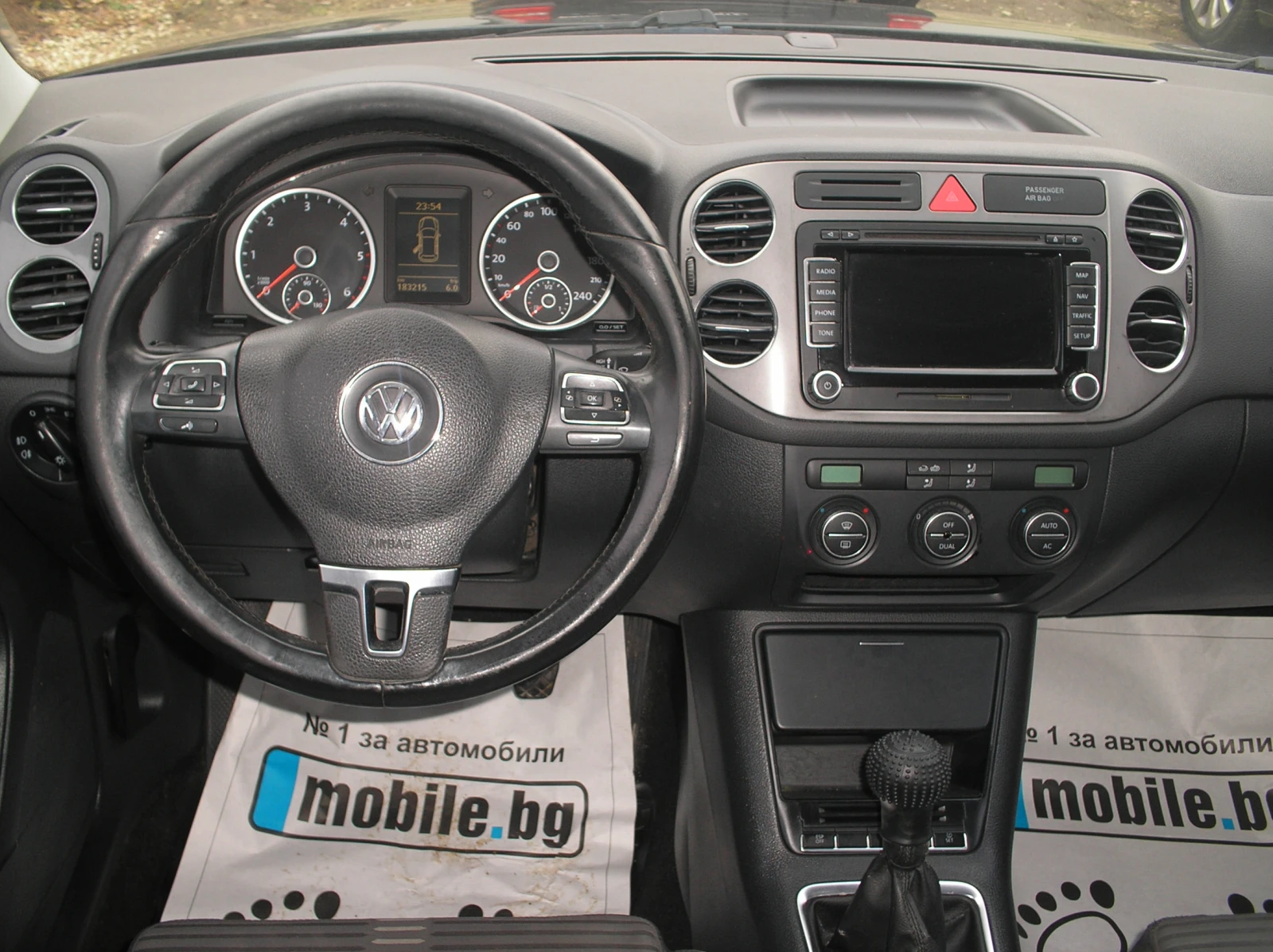 VW Tiguan 2, 0 d -4x4, снимка 7 - Автомобили и джипове - 52311774