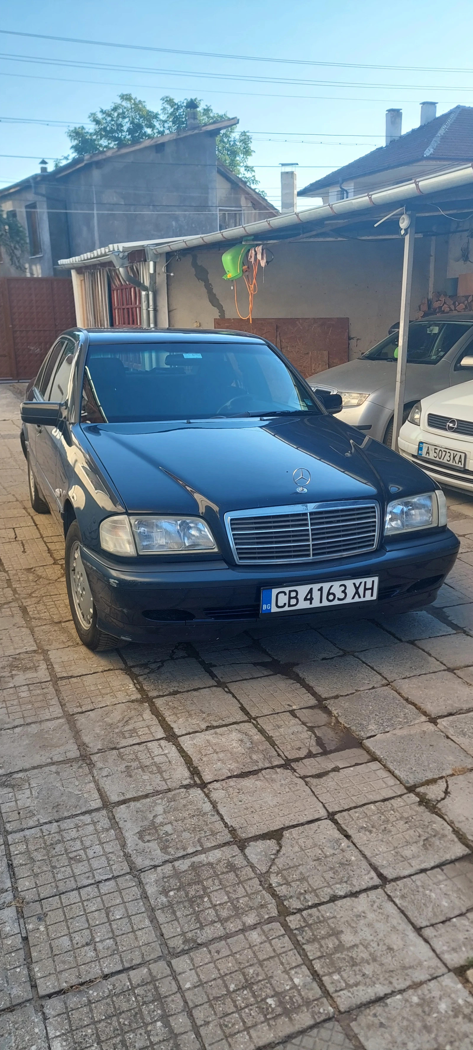 Mercedes-Benz C 200  - изображение 2