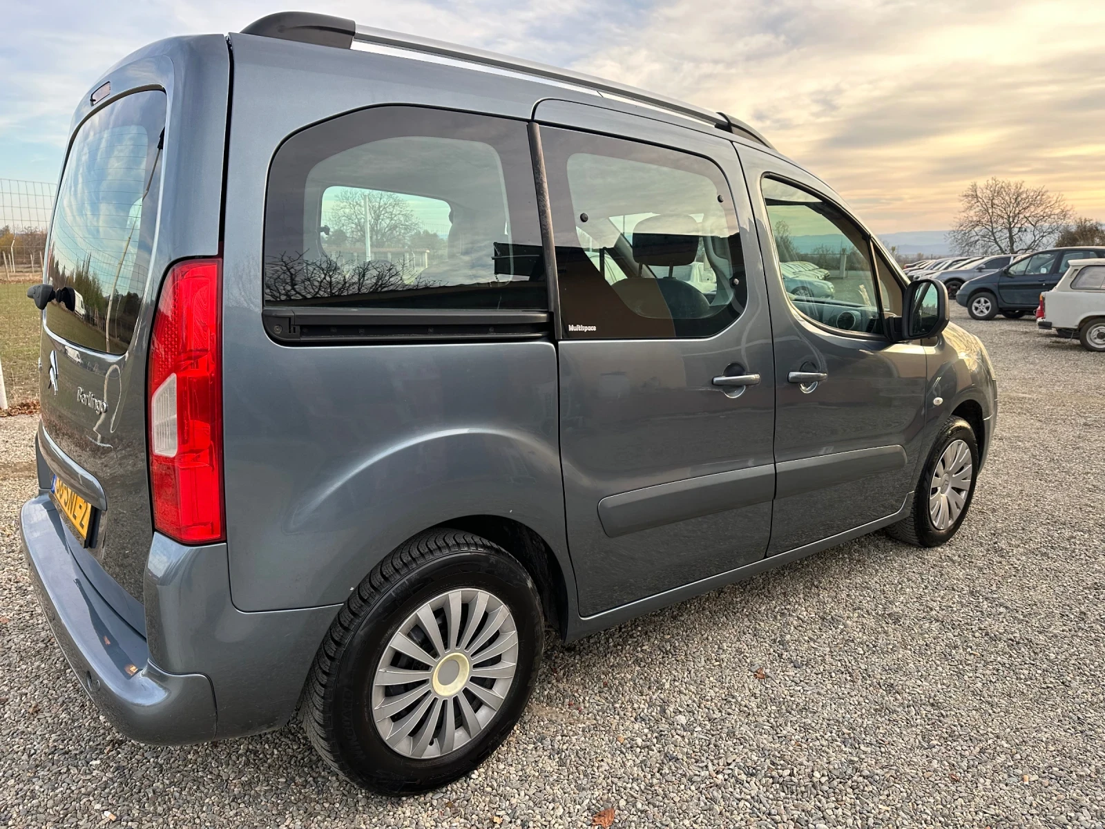 Citroen Berlingo 1.6LPG Multispace - изображение 6