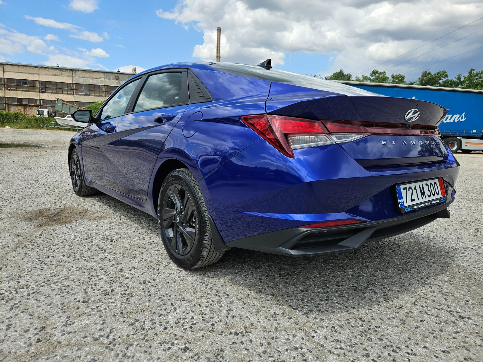 Hyundai Elantra CN7 2.0 - изображение 3