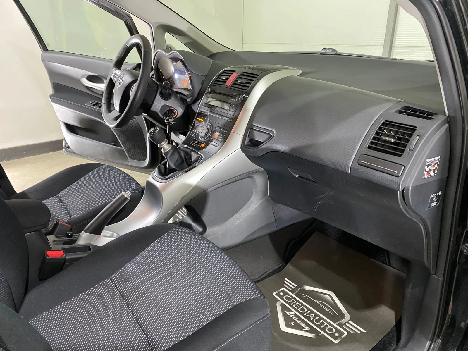 Toyota Auris 1.33 Dual VVT-i Facelift - изображение 9