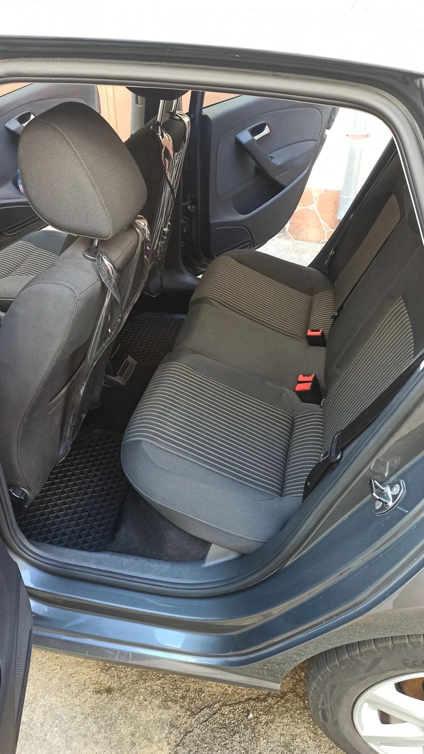 VW Polo 1.4 86к.с., 7DSG, 72000км - изображение 7