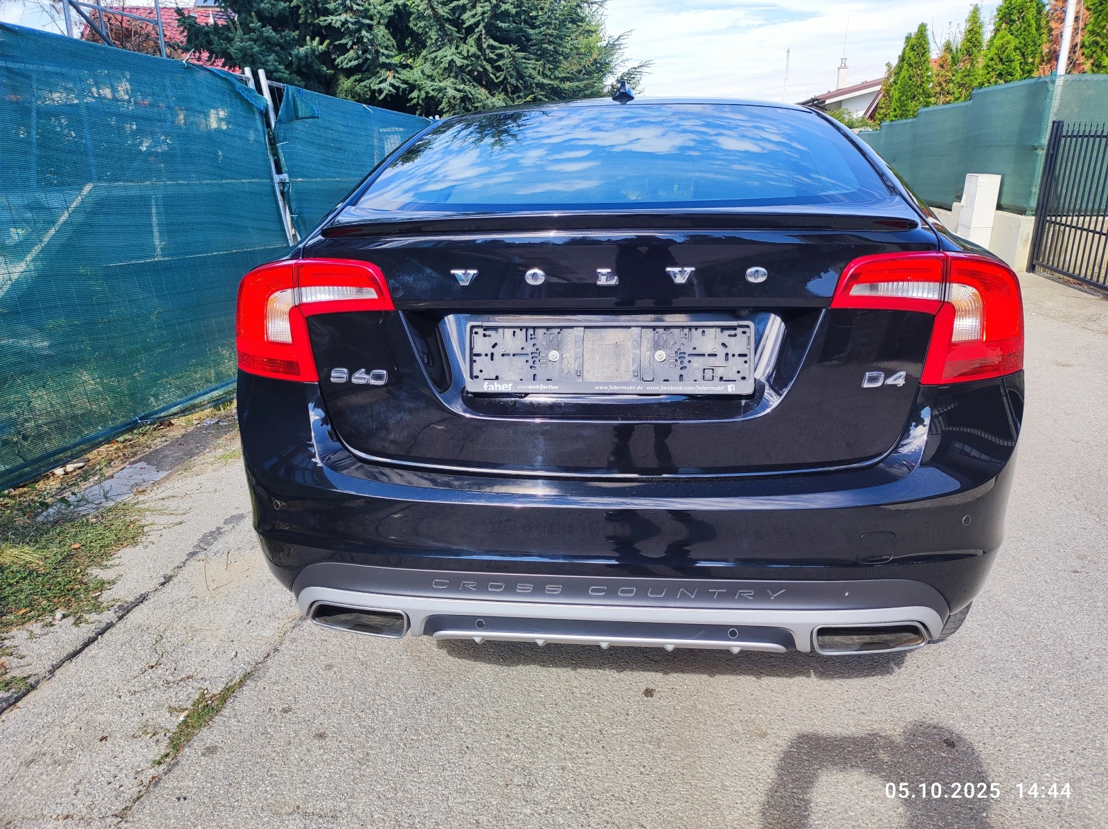Volvo S60 Cross Country AWD - изображение 2