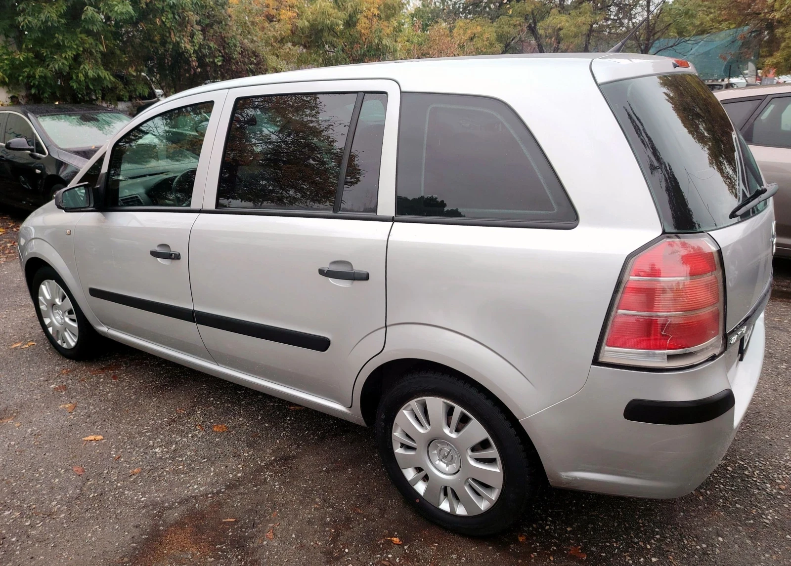 Opel Zafira 1.6i/ 6+ 1 места  - изображение 8