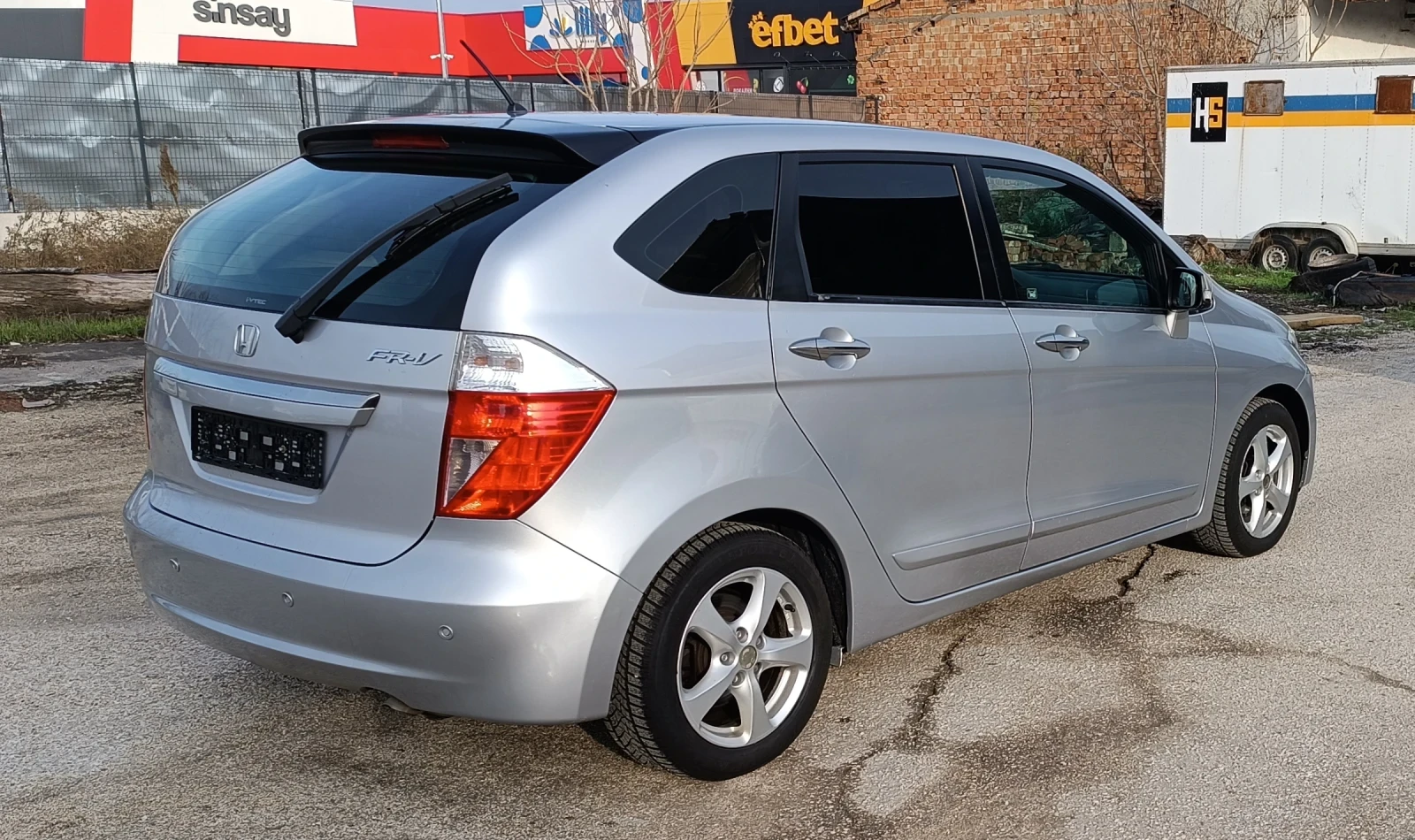 Honda Fr-v 1.8i - изображение 3