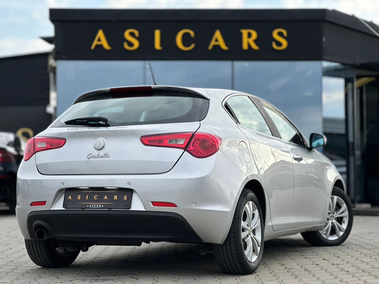Alfa Romeo Giulietta / 1.6D / 105 HP / РЕГИСТРИРАНА / - изображение 5