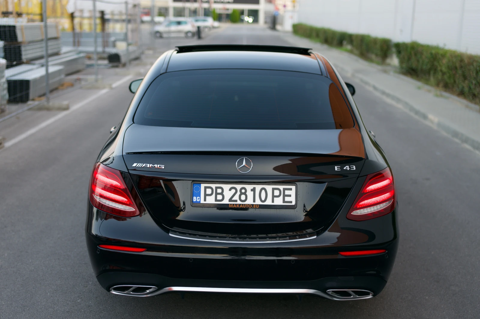 Mercedes-Benz E 43 AMG  - изображение 3
