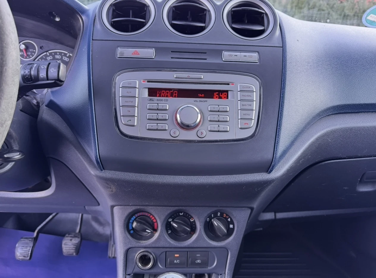 Ford Connect 1.8Tdci / МАКСИ БАЗА / Климатик - изображение 8