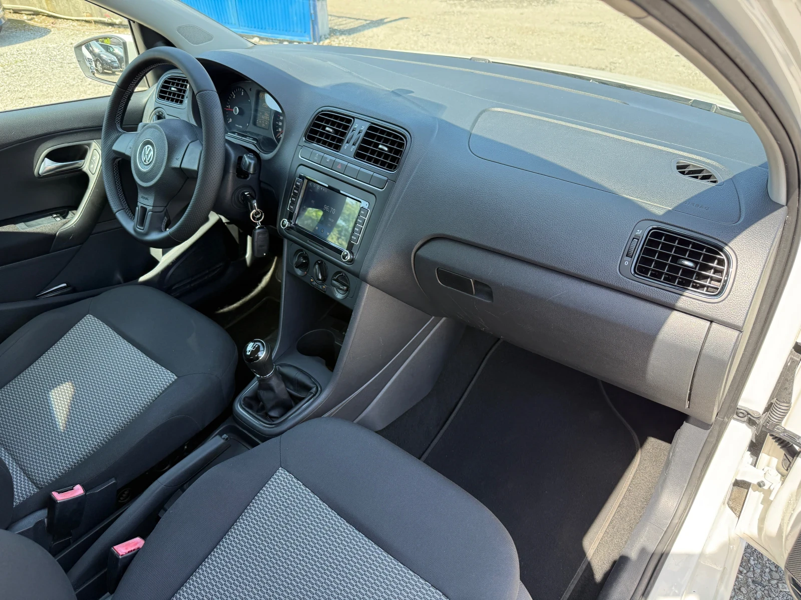 VW Polo 1.2TDI-Навигация- Климатик-ел пакет-Италия, снимка 15 - Автомобили и джипове - 53312850