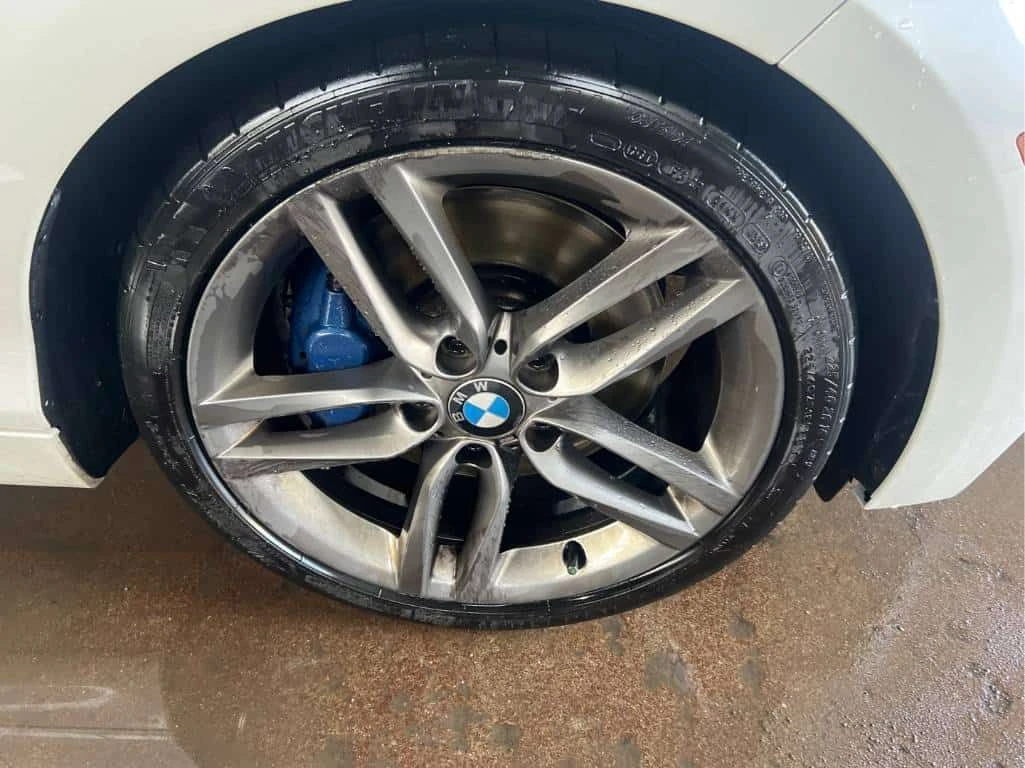 BMW 235 * xDrive * Подгрев * Шибидах * Червен салон * , снимка 17 - Автомобили и джипове - 53837499
