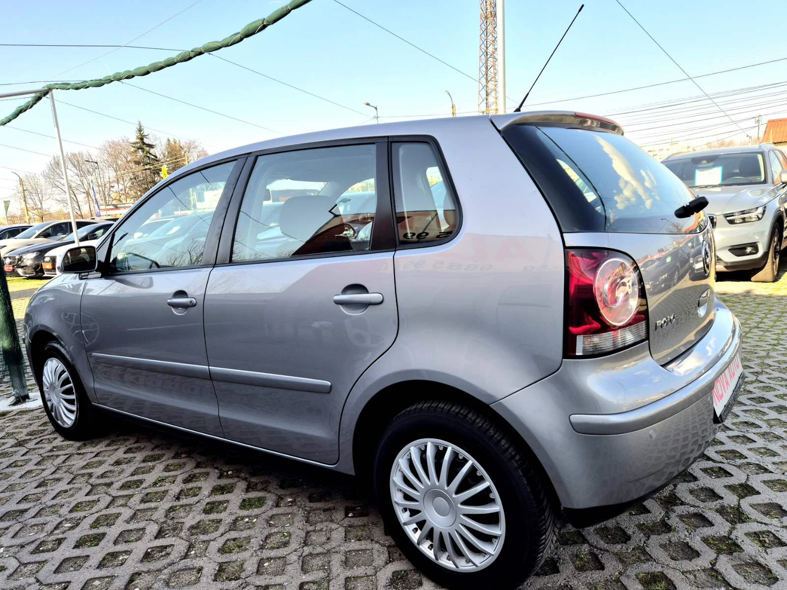 VW Polo 1.4i-80кс-136000км-NAVI, снимка 2 - Автомобили и джипове - 53852333