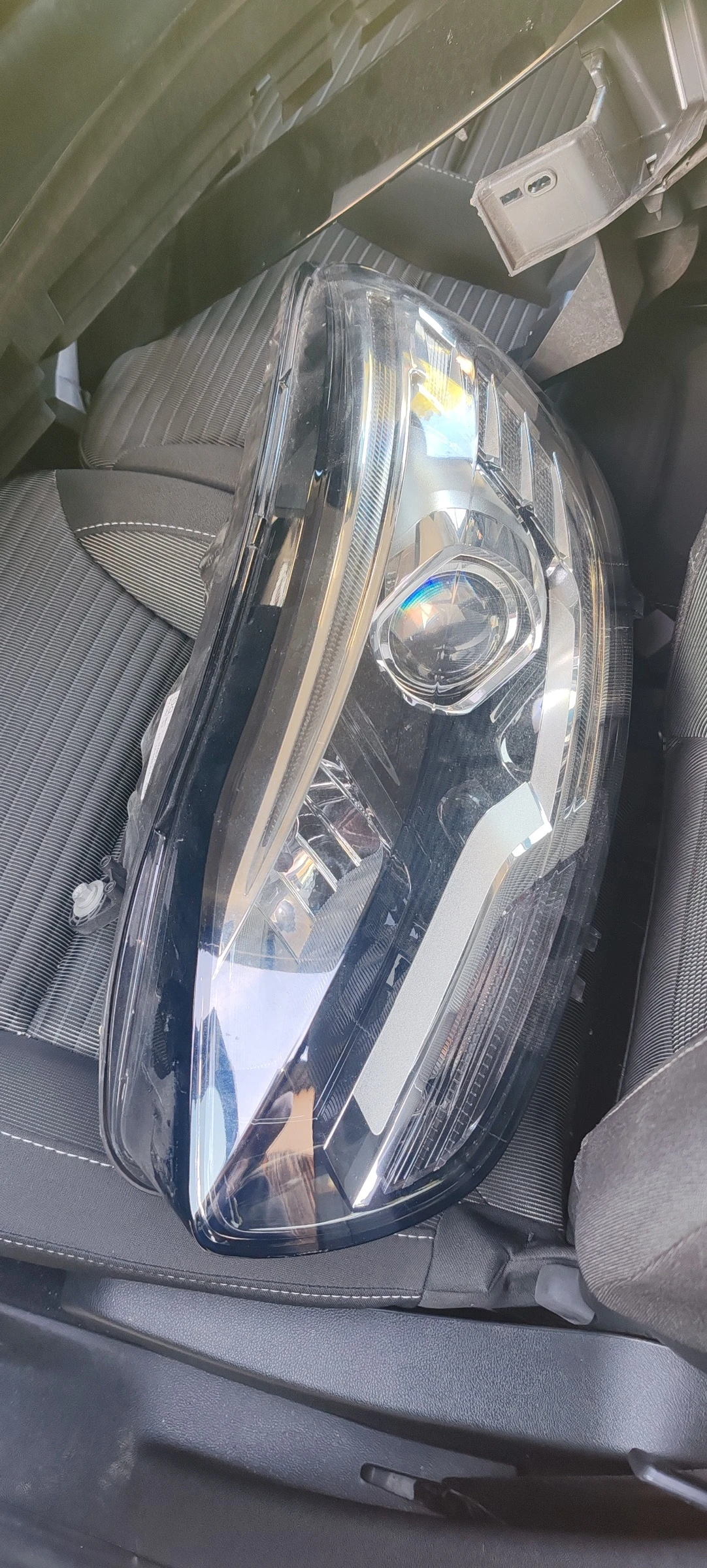 Renault Scenic, снимка 10 - Автомобили и джипове - 54381159
